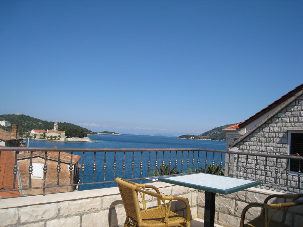 Bed & Breakfast Dionis Вис Номер фото