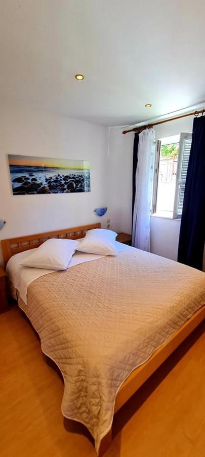 Bed & Breakfast Dionis Вис Экстерьер фото